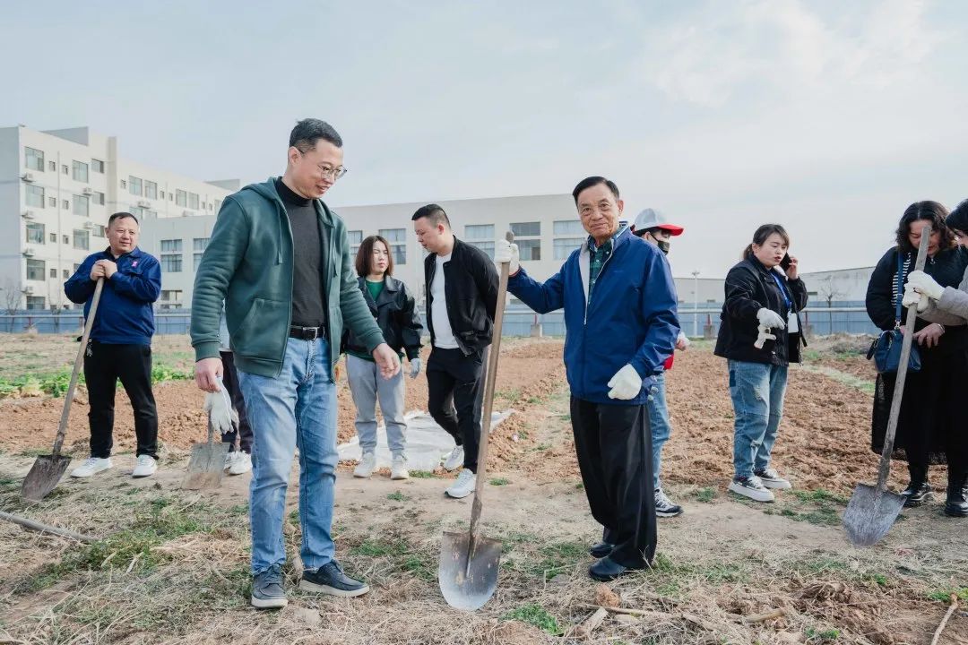 1679885515527317.jpg 2.jpg